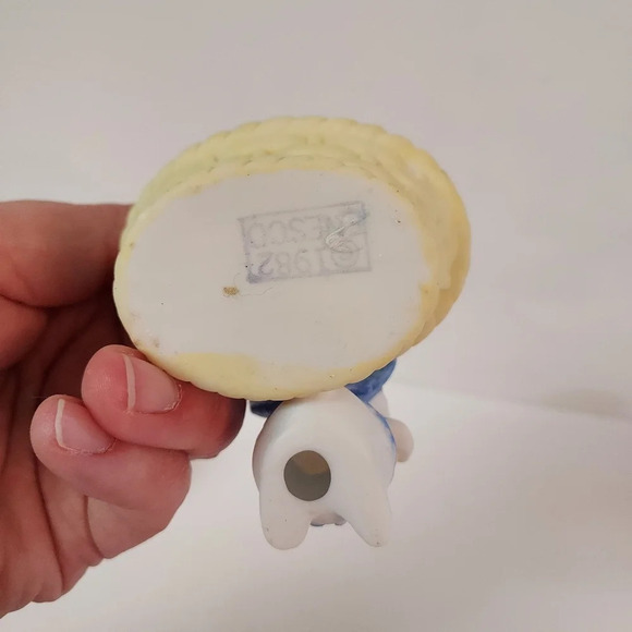 Vintage 1982 Enesco Bunny With Easter Basket Porcelain Bisque Figurine - Picture 9 of 10